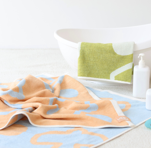 Bamboo Village Bath Towel (Bird Peach)